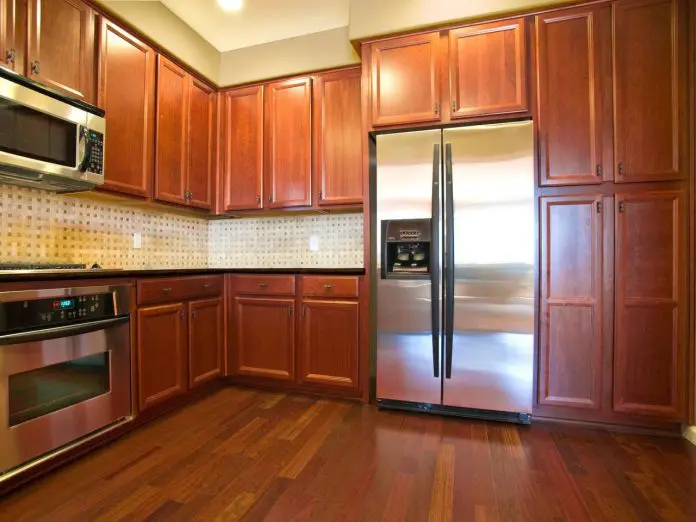 oak kitchen cabinets