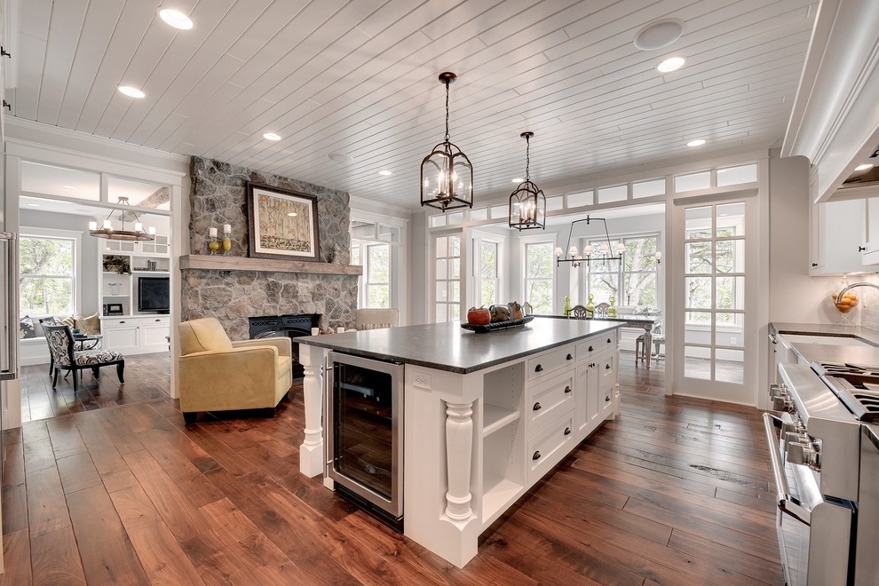 kitchen island features