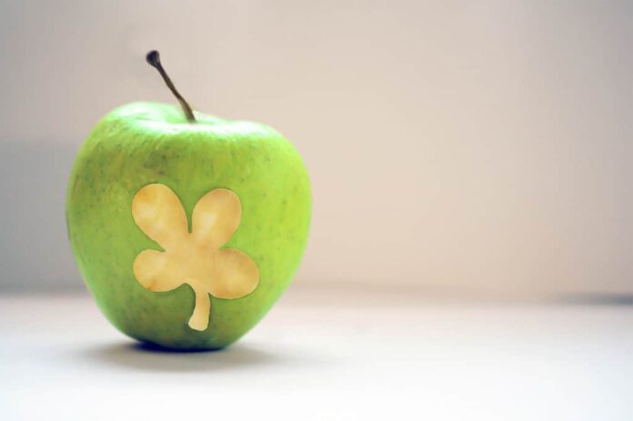 green-apple-four-leaf-clover