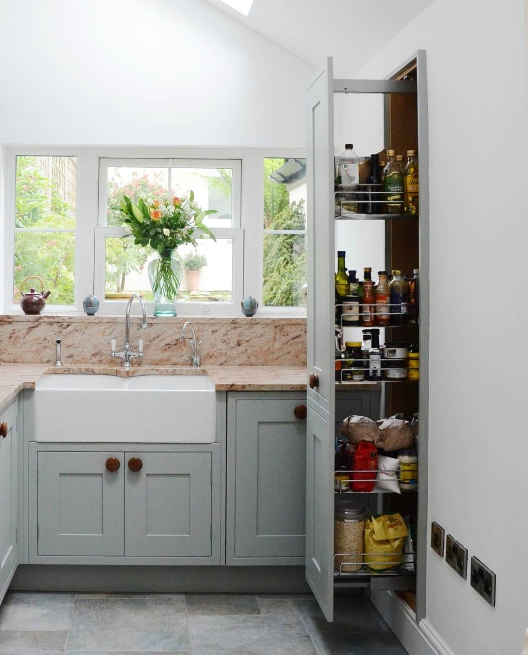 pull-out-pantry-spice-rack-cabinet