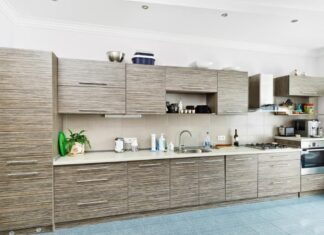 Gorgeous Kitchen Cabinet Hardware Ideas For a Unique Design The-liner-hardware-of-a-modern-kitchen-euro-style-flat-panel-kitchen-cabinets