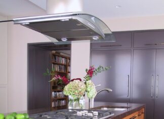 Using an RTA Cabinet Store To Save Money flat-pulls-linear-rta-kitchen-cabinet