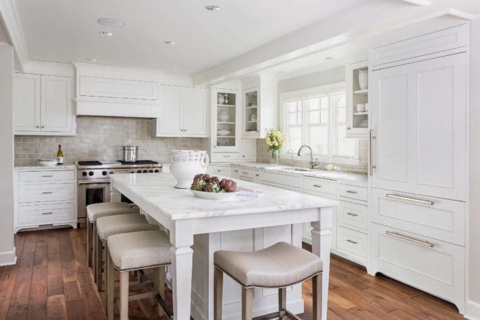 The Pros and Cons of White Kitchen Cabinets