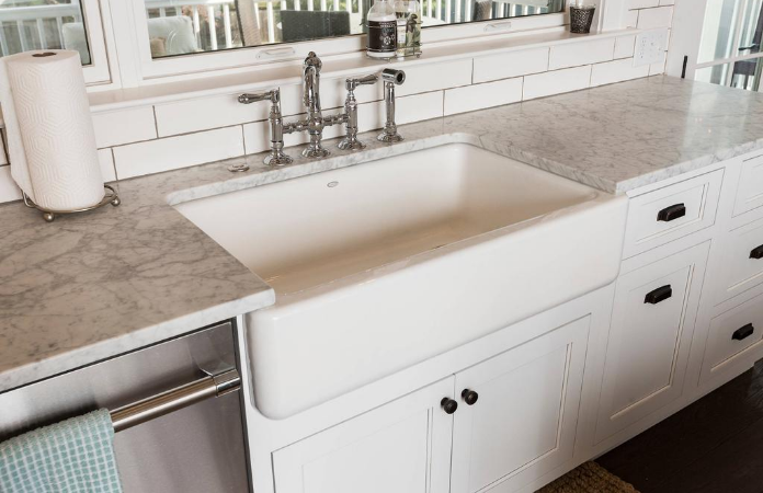 farmhouse kitchen with apron sink