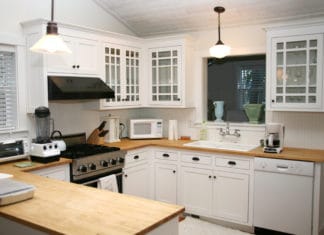 Why White Shaker Cabinets Never Go Out of Style