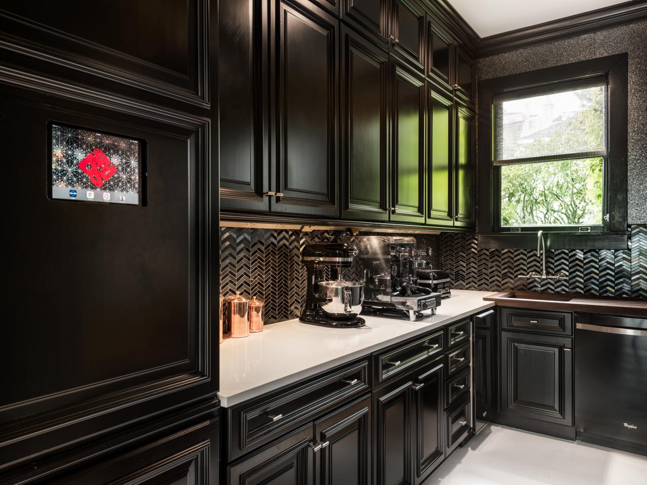 black kitchen cabinets with raised panel cabinet door style