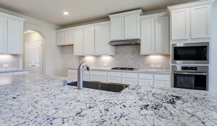 kitchen cabinets with granite countertops