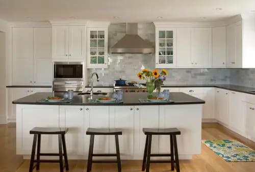 how-white-shaker-cabinets-improve-home-value