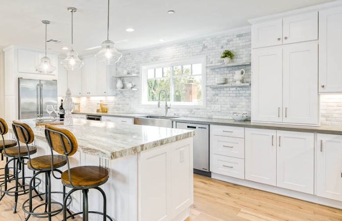 white shaker kitchen cabinets