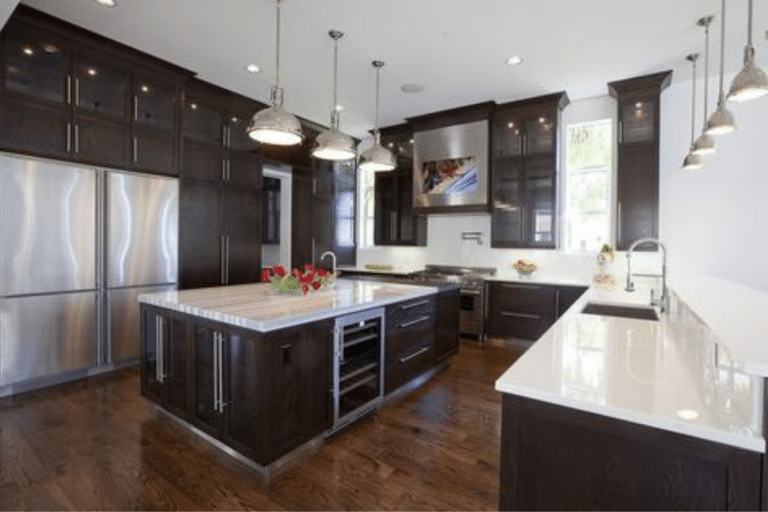 Luxury Kitchen Design Ideas with European Style Cabinets