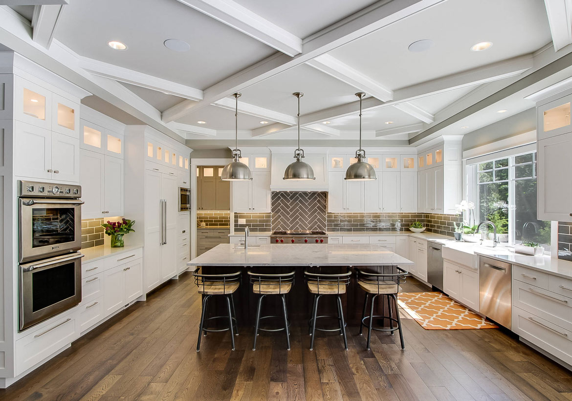 transitional style kitchen