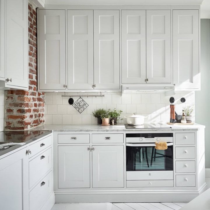 Light and Practical Scandinavian Kitchen Style