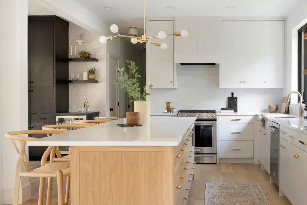 kitchen cabinets featuring slab door style