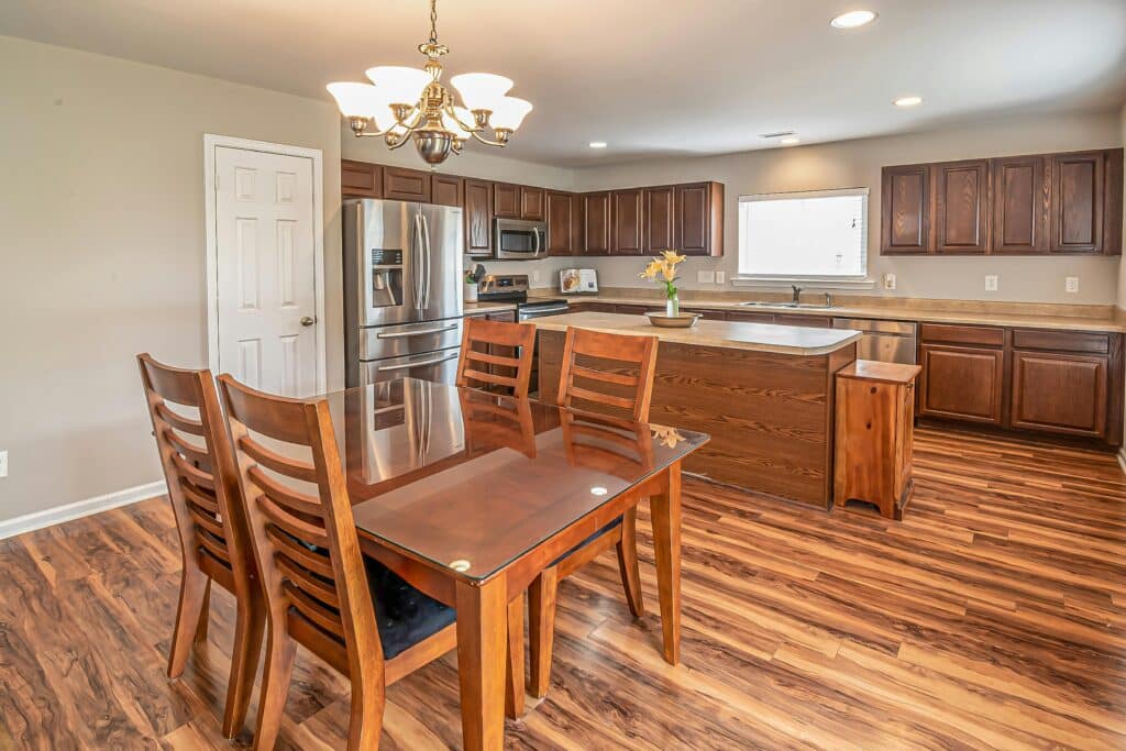 solid wood kitchen cabinets design
