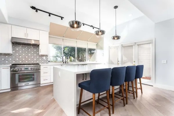 Kitchen with Full Overlay Cabinets